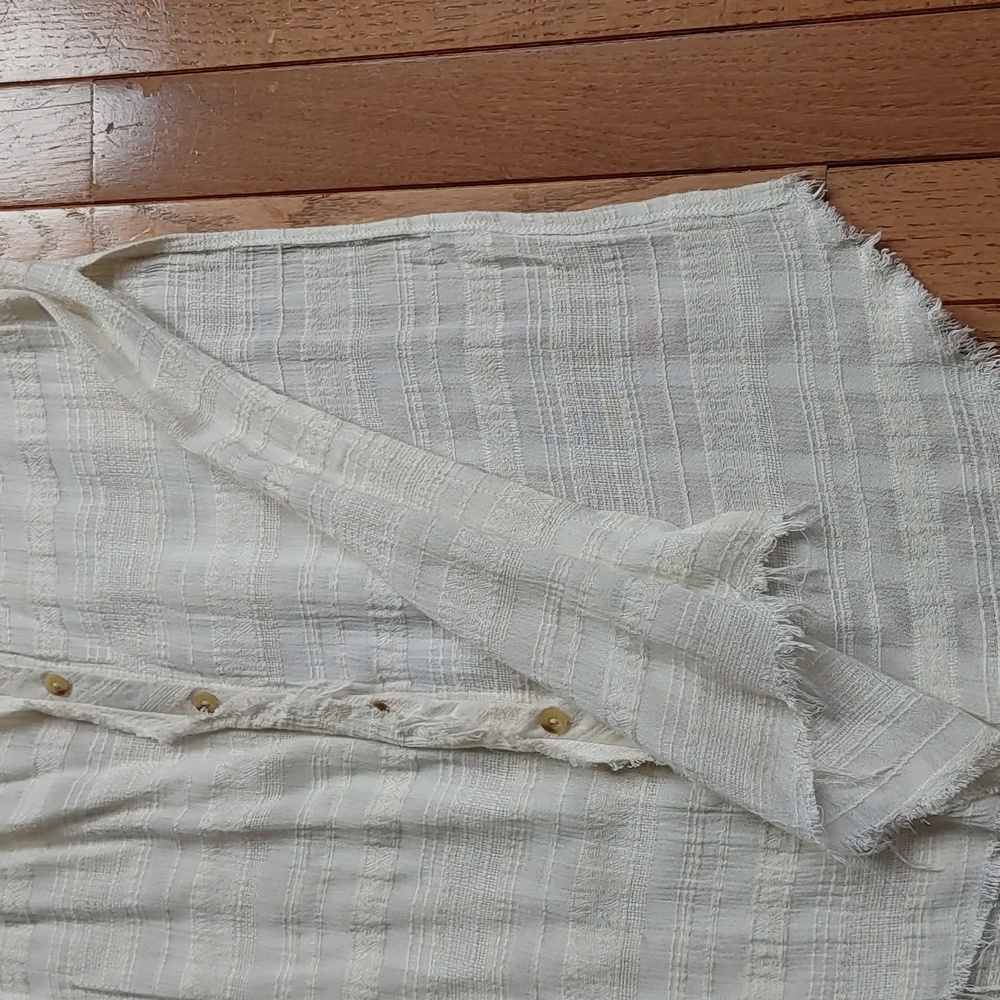 Kimchi Blue Allison Frayed Botton Down Tunic - Picture 9 of 16